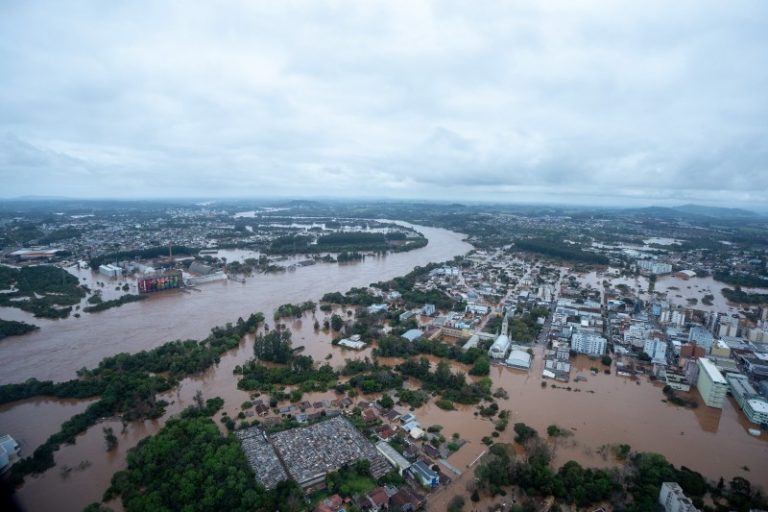  Fuja das notícias falsas: 10 respostas sobre a tragédia no Rio Grande do Sul – InfoMoney